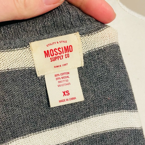 Mossimo Cardigan - Picture 4 of 4